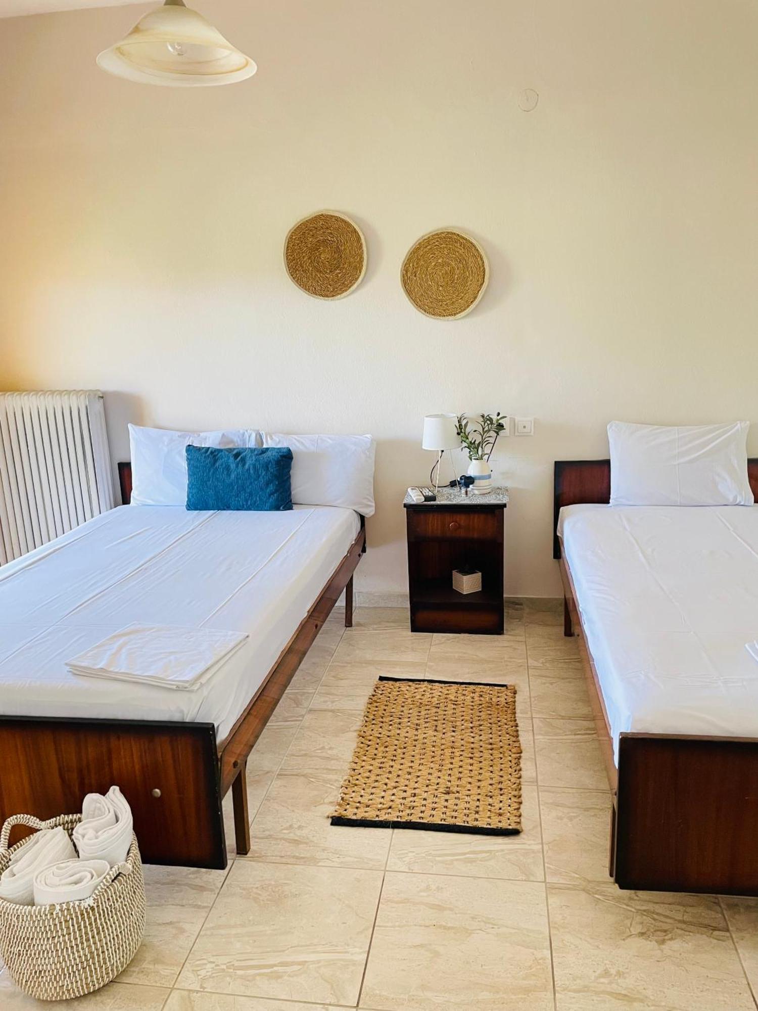 Aktaion Hotel Skala Alykis Esterno foto